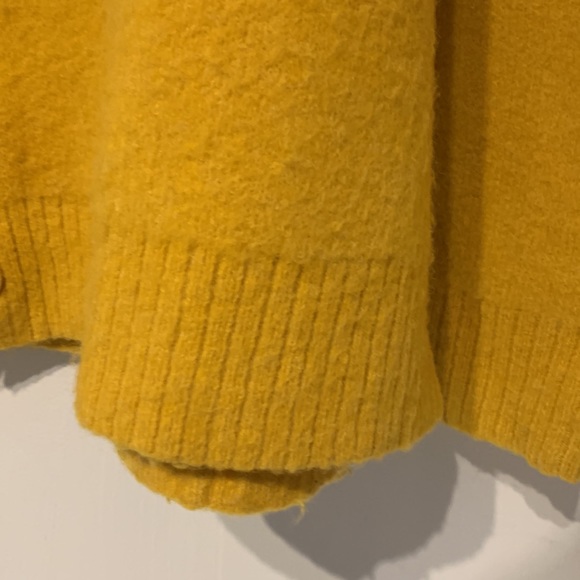 Levi’s yellow wool cardigan - Picture 3 of 6